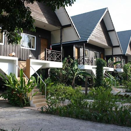 Tianna Garden Village Chiang Mai Exterior foto